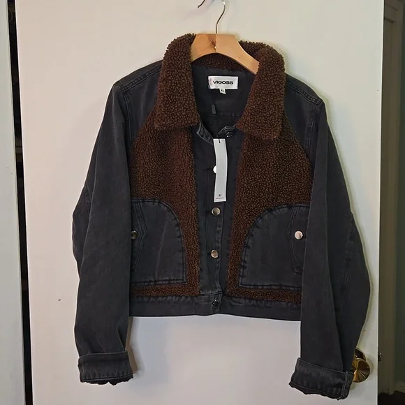 High-Pile Fleece Trim Trucker Jacket - Picture 5 of 10